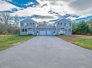 9-11 Blue Rose Ln, Lebanon, ME 04027