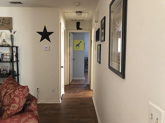 5th image of 17 University Pl APT C