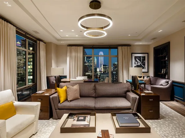 2555 N Pearl St APT 1802, Dallas, TX 75201