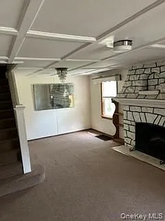3 bed, 2.0 bath, 1650 sqft, $3,300 — Photo 2