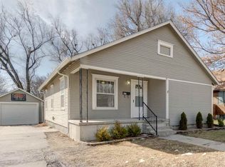611 E 2nd St, Newton, KS 67114