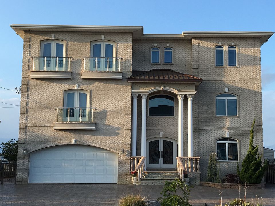 1st image of 1874 Ensign Ct