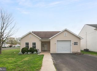 801 Central Ave, Croydon, PA 19021