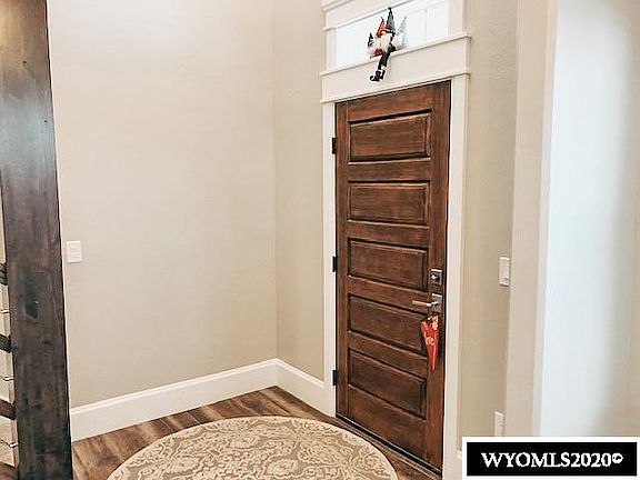 2nd image of 1114 Winchester Blvd