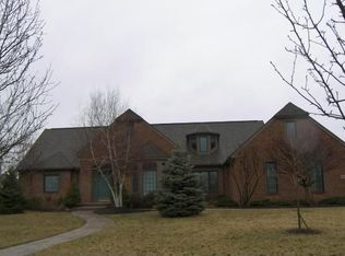 2266 Heatherwood Dr, Findlay, OH 45840