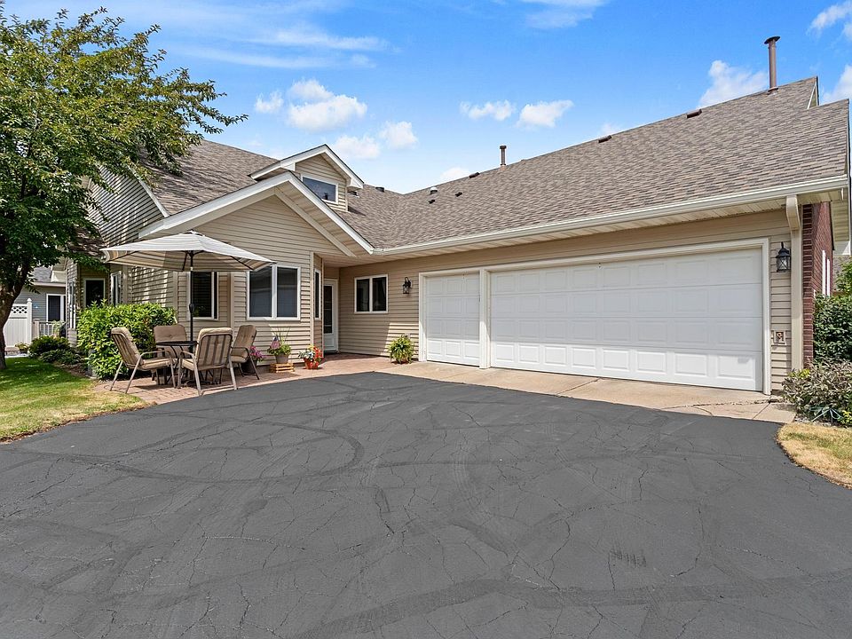 1st image of 158 Cardinal Ln
