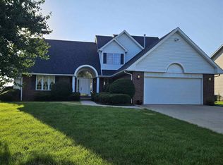 1003 9th St, Kalona, IA 52247
