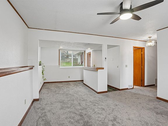 4th image of 2446 SE 18th Ct