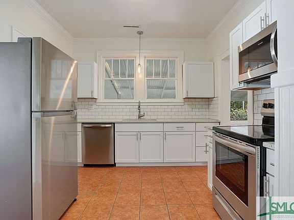2nd image of 233 Lawton Ave