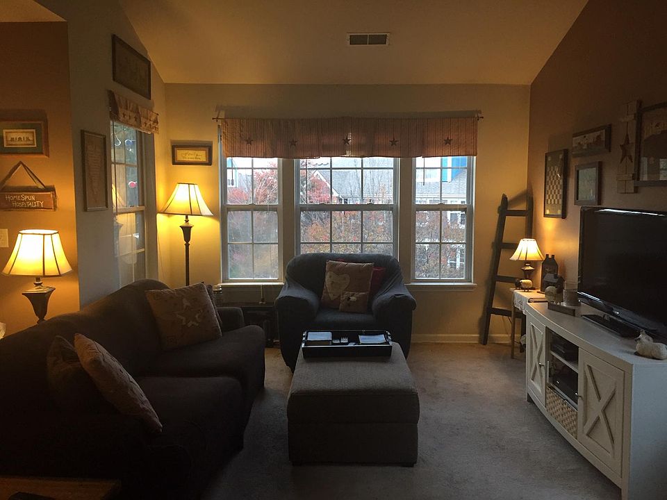 1st image of 1665 Northpoint Dr APT 13