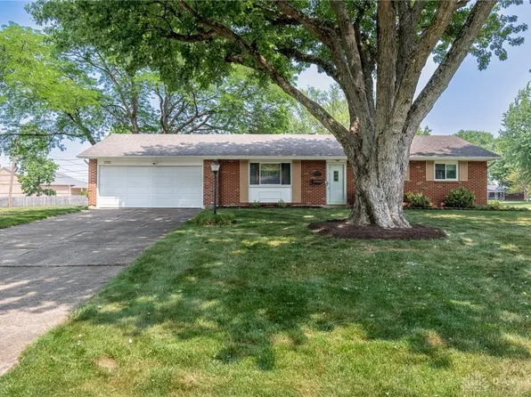 2720 Walford Dr, Dayton, OH 45440