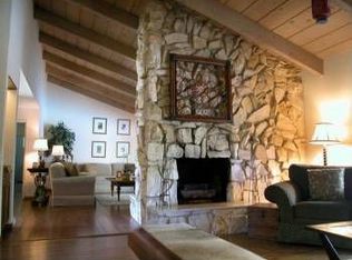 215 Old Adobe Rd, Los Gatos, CA 95032