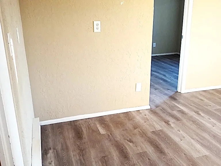 41 Railroad Ave #1 — Photo 5