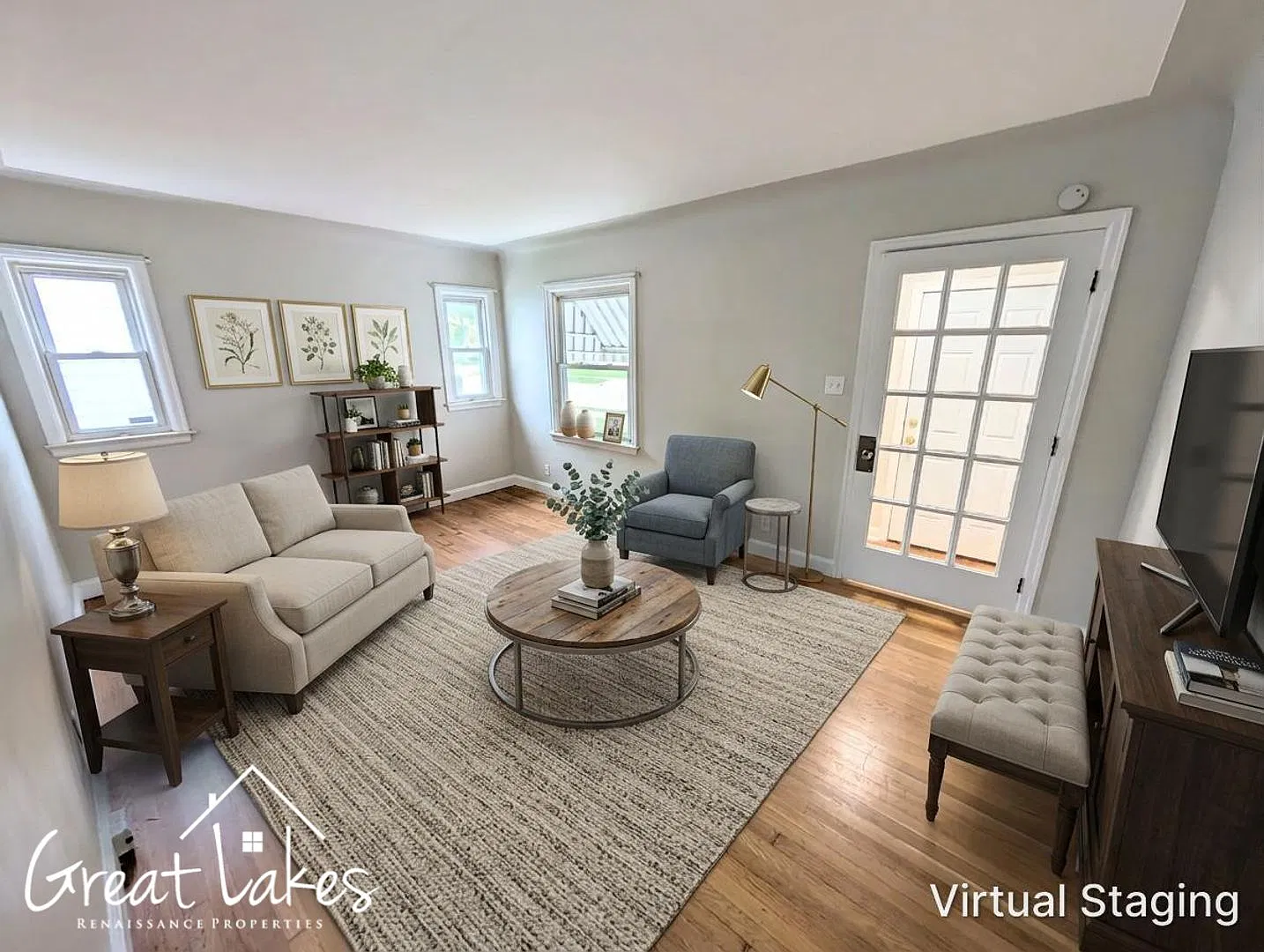 Lovely 3 Bedroom 2 Bathroom now available for rent! — Photo 2