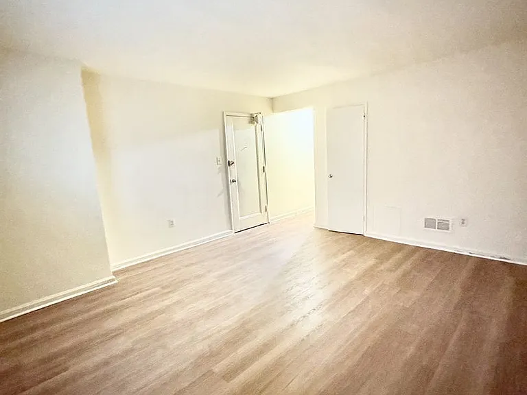 829 Rock Creek Church Rd NW — Photo 3