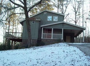 16 Indian River Rd, Lindale, GA 30147