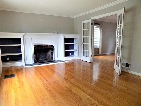 5th image of 916 Craig Dr