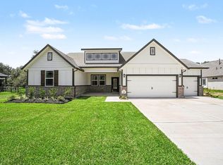 43 Cattle Dr, Bay City, TX 77414