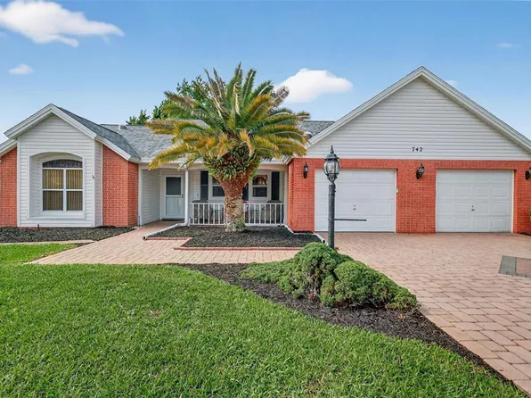 742 Cortez Ave, Lady Lake, FL 32159