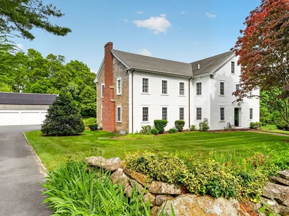 3 Rockland St, Dartmouth, MA 02748
