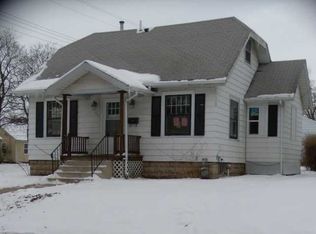 830 21st Ave SW, Cedar Rapids, IA 52404