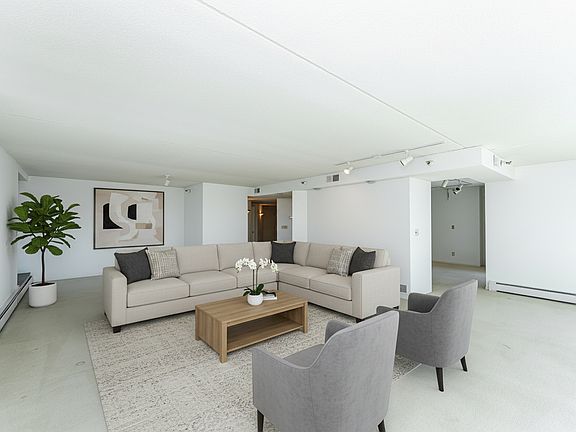 4th image of 600 4th St SW APT 308