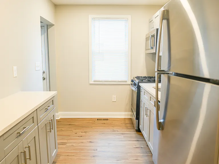 2205 Southern Ave — Photo 14