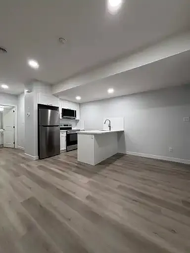 2 bed, 1.0 bath, 650 sqft, $1,295 — Photo 1