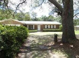 7460 Wymart Rd, Pensacola, FL 32526