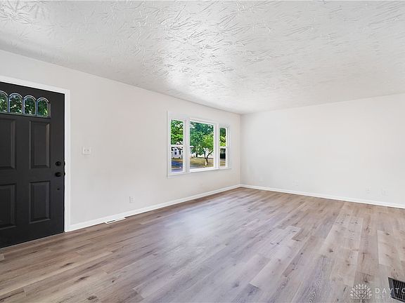 4th image of 6515 Graf Dr