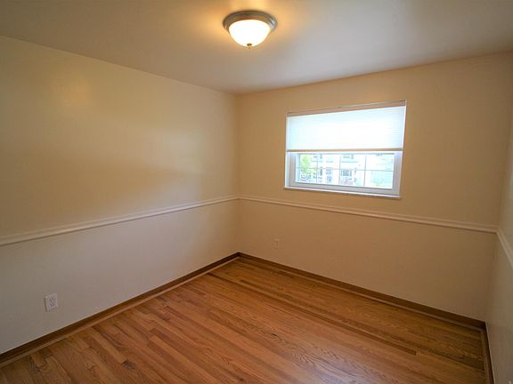 4th image of 12 Woodland Ave