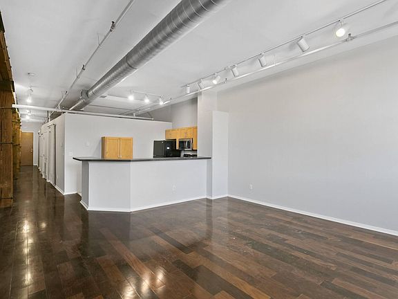 3rd image of 200 Main St APT 313