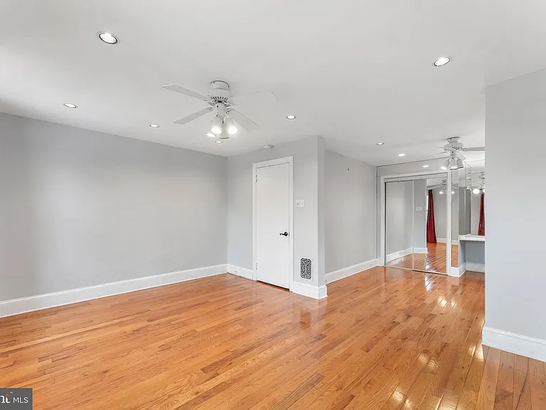 809 Ardmore Ave — Photo 22