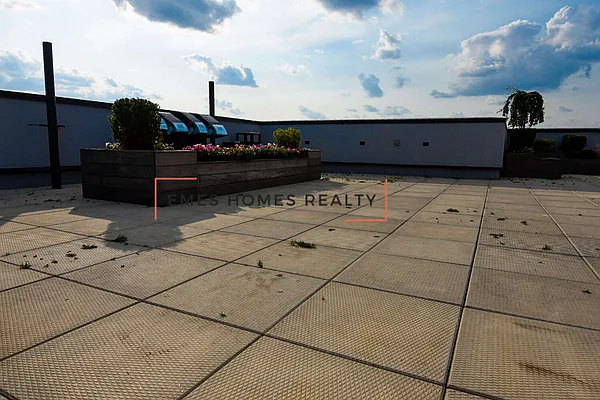 Rented by Emes Homes Realty LLC | media 12