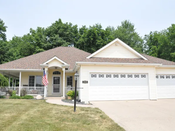 2018 Jonathan St, Kendallville, IN 46755