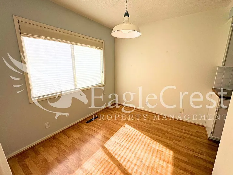 364 Catherine St #M1 — Photo 22