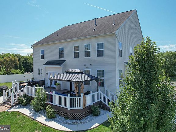 2nd image of 95 Vane Dr