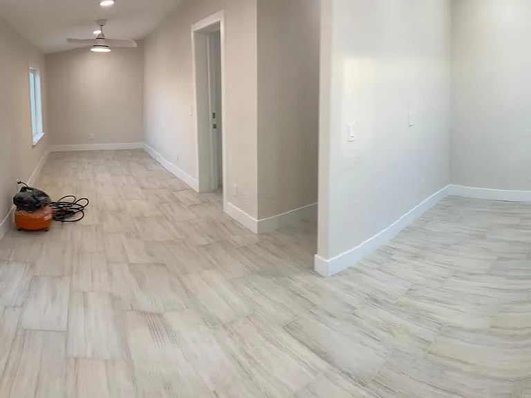 2011 E Balsam Ave — Photo 15