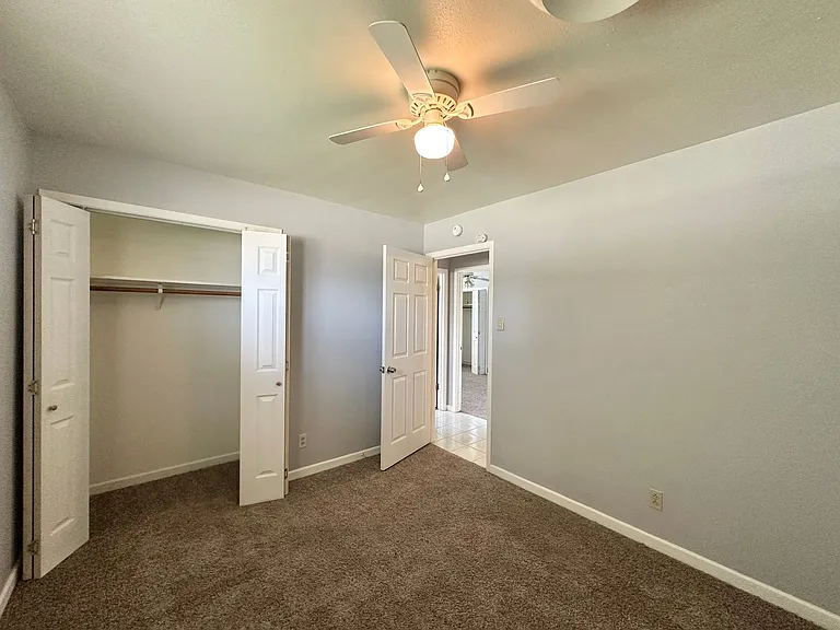 1801 Glendale Dr — Photo 26
