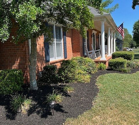5th image of 318 Constitution Ct