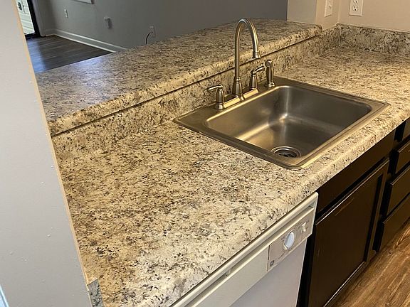 5th image of 1844 Larette Dr APT C