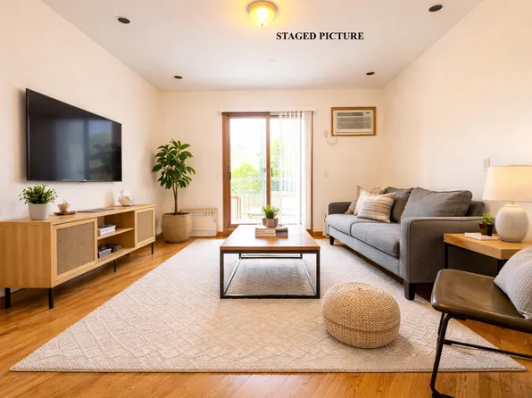 114 Calyer Street image 1 of 10