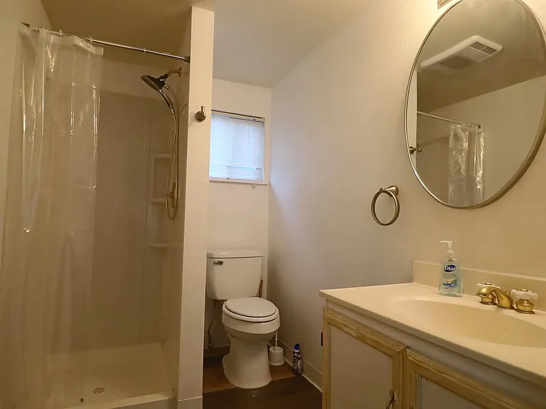 2344 Trenton Ave NE #1/2 — Photo 11