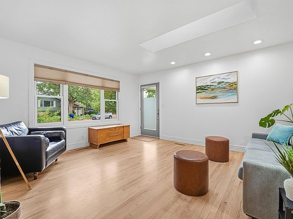 2nd image of 1050 Miami Way