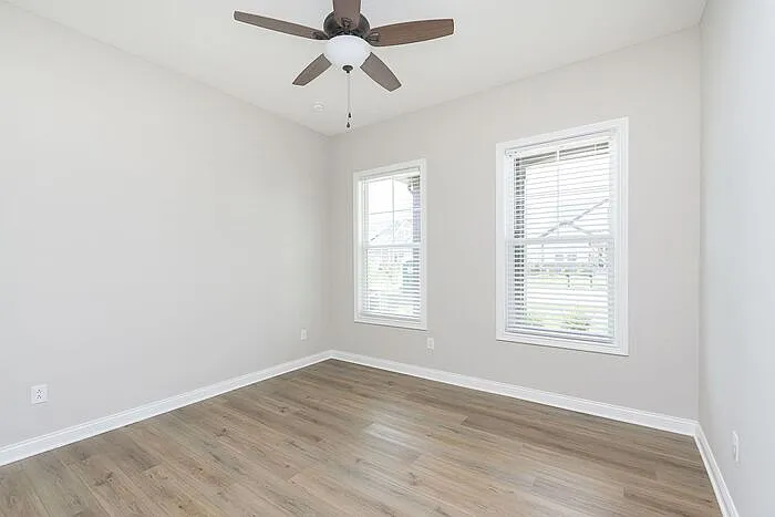 15773 Scher Dr — Photo 5