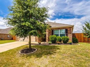 517 Bailer Dr, Crowley, TX 76036