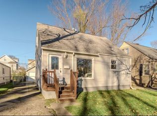 845 E 14  Mile Rd, Birmingham, MI 48009