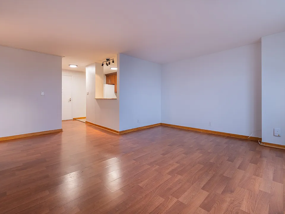 2625 Park Ave #9C