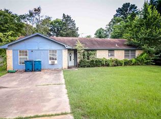 2706 Cedarcrest Dr, Marshall, TX 75672