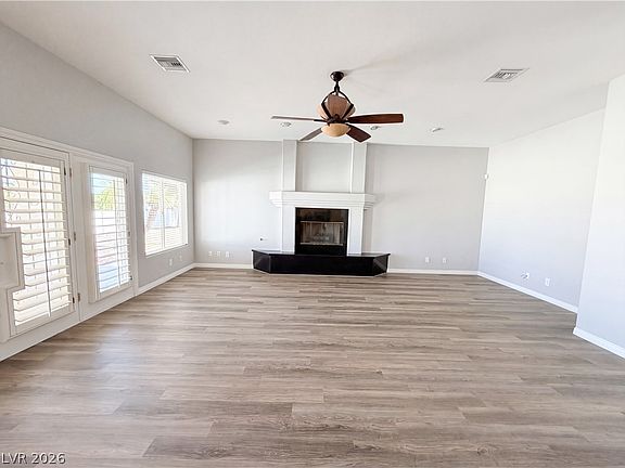 3rd image of 4870 Conough Ln
